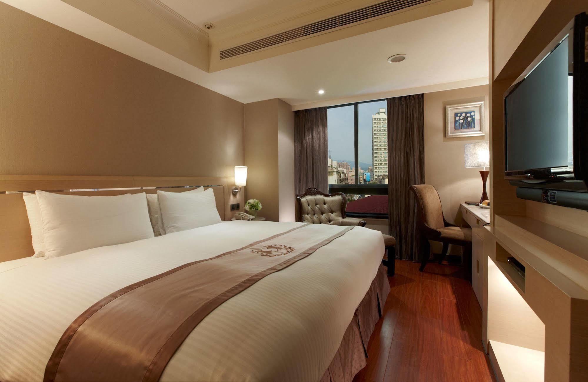 Taichung Charming City Hotel Extérieur photo