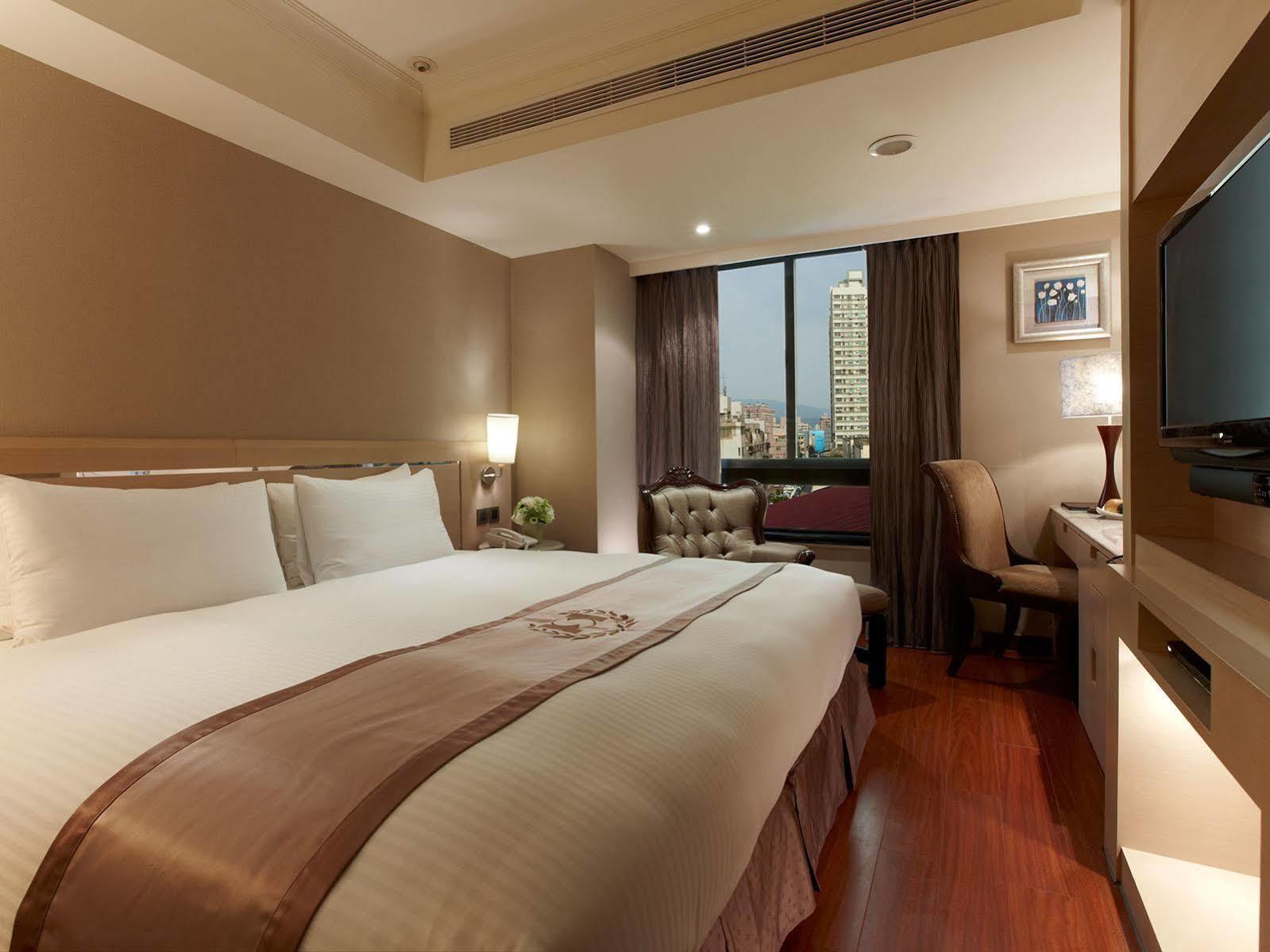 Taichung Charming City Hotel Extérieur photo